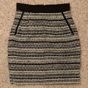 NWT H&M Boucle Skirt (4)